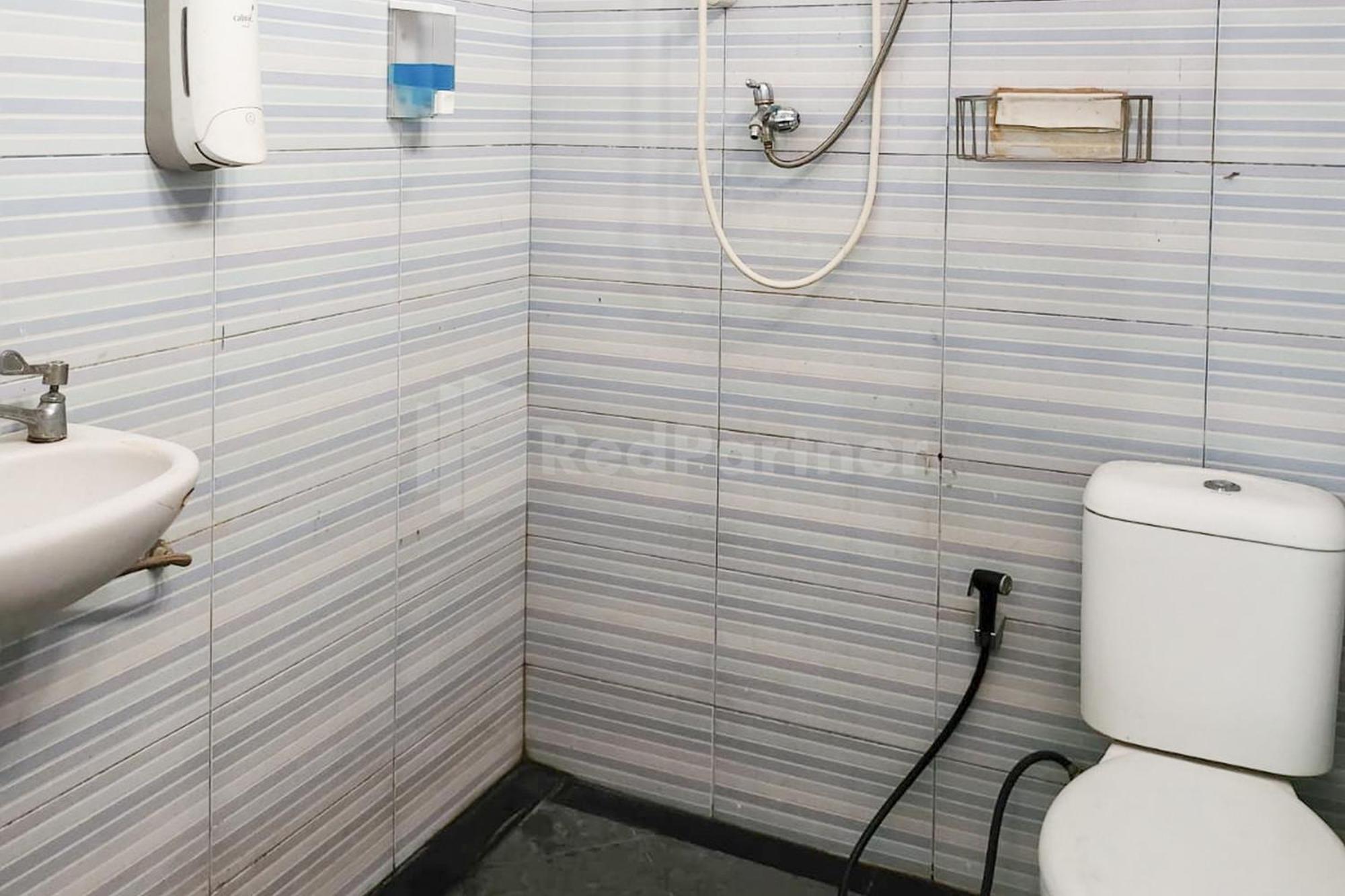 Puspita Homestay Mitra Reddoorz Bekasi Kültér fotó
